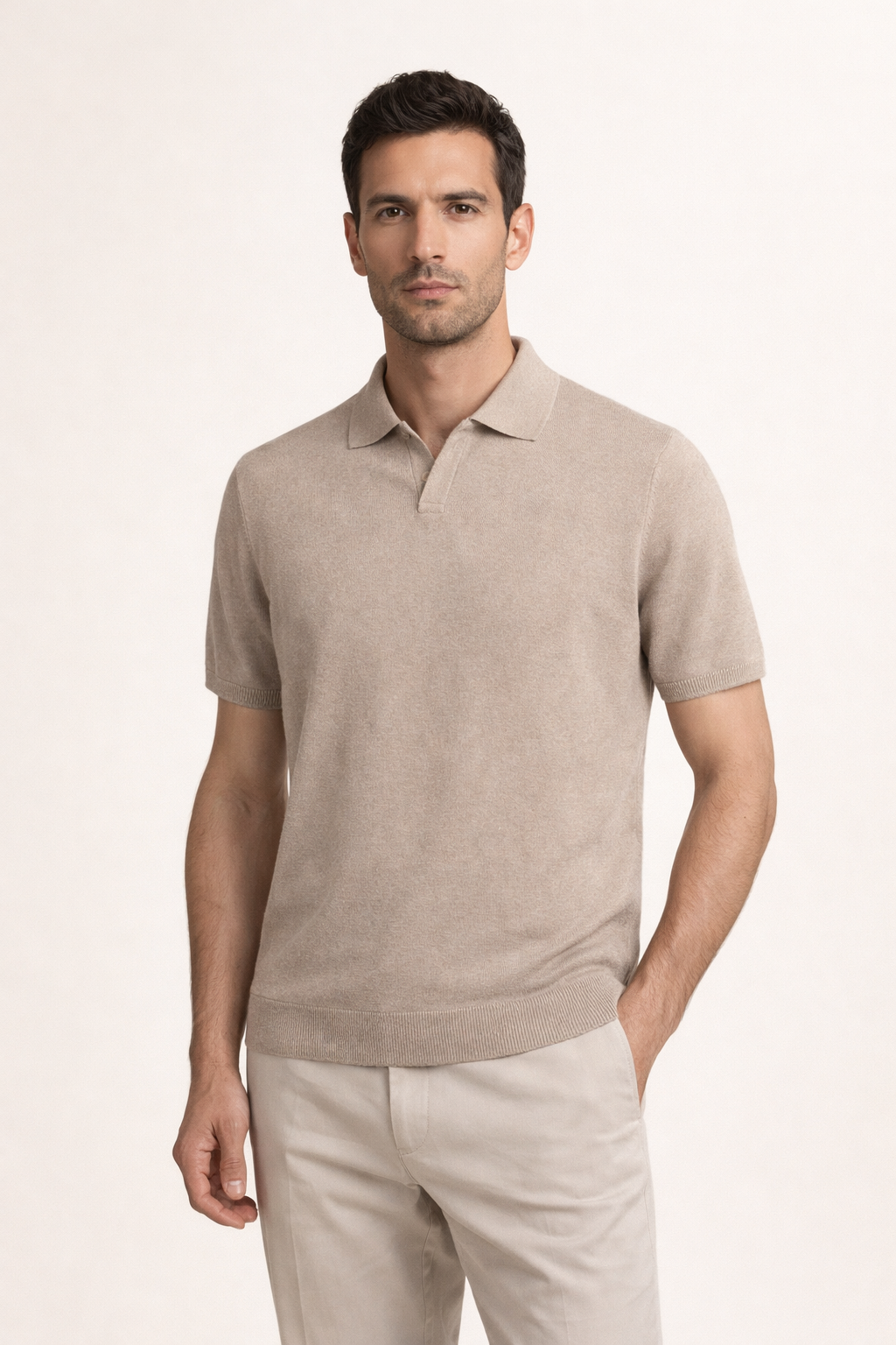 Klassisches Poloshirt ohne Knöpfe – Taupe