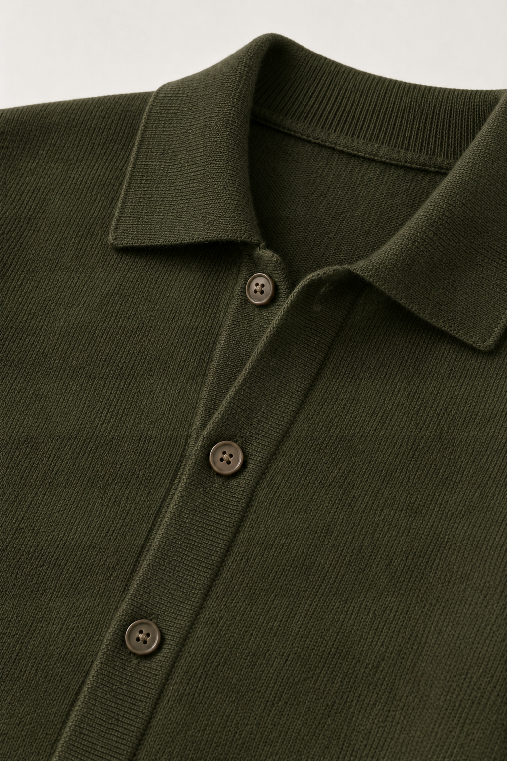 Valmont Strickjacke mit Knöpfen Olive
