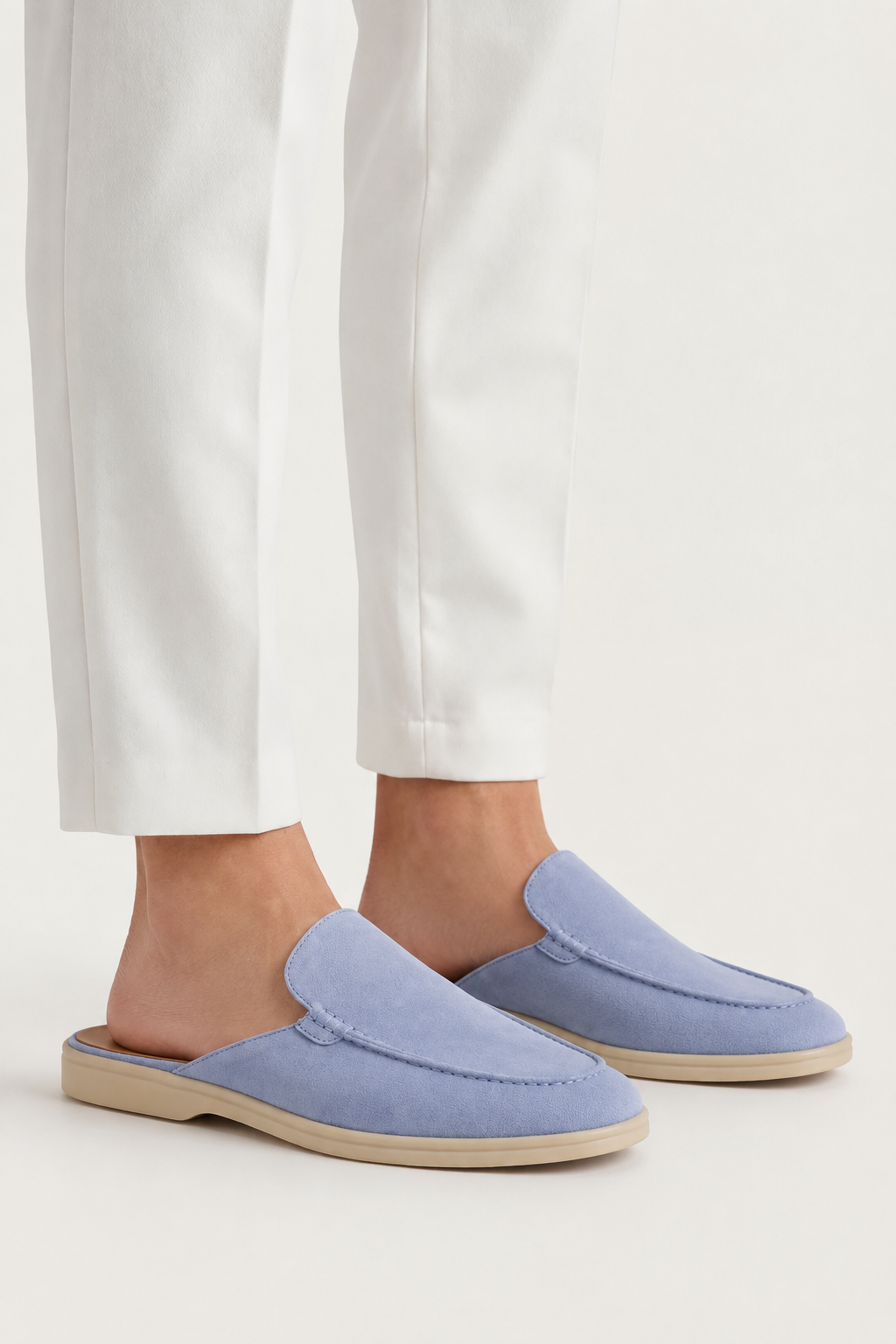 Slipper aus Wildleder „Ancestral“ Babyblau