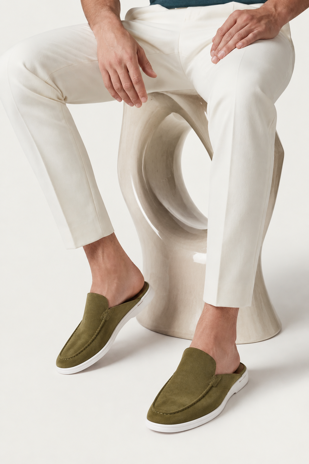 Slipper "Ancestral Suede Mule" in Salbeigrün