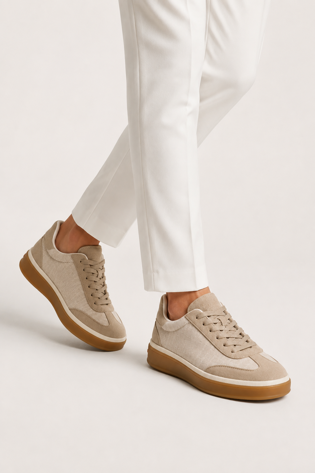 Avenza Sneaker White/Beige