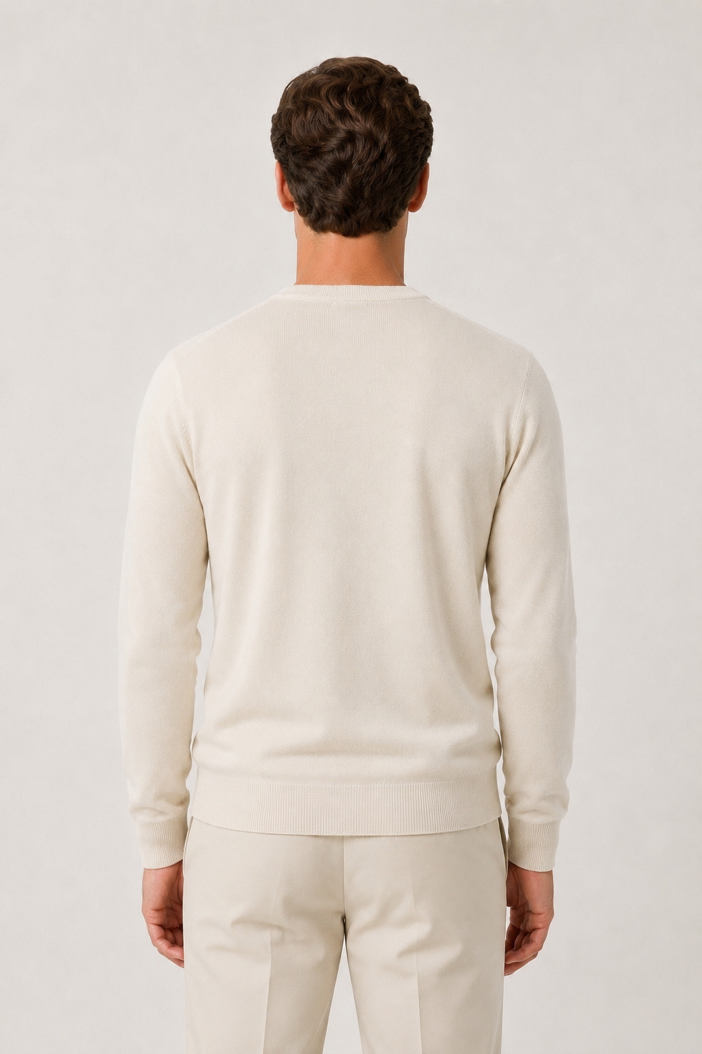 Classic V-neck Cream