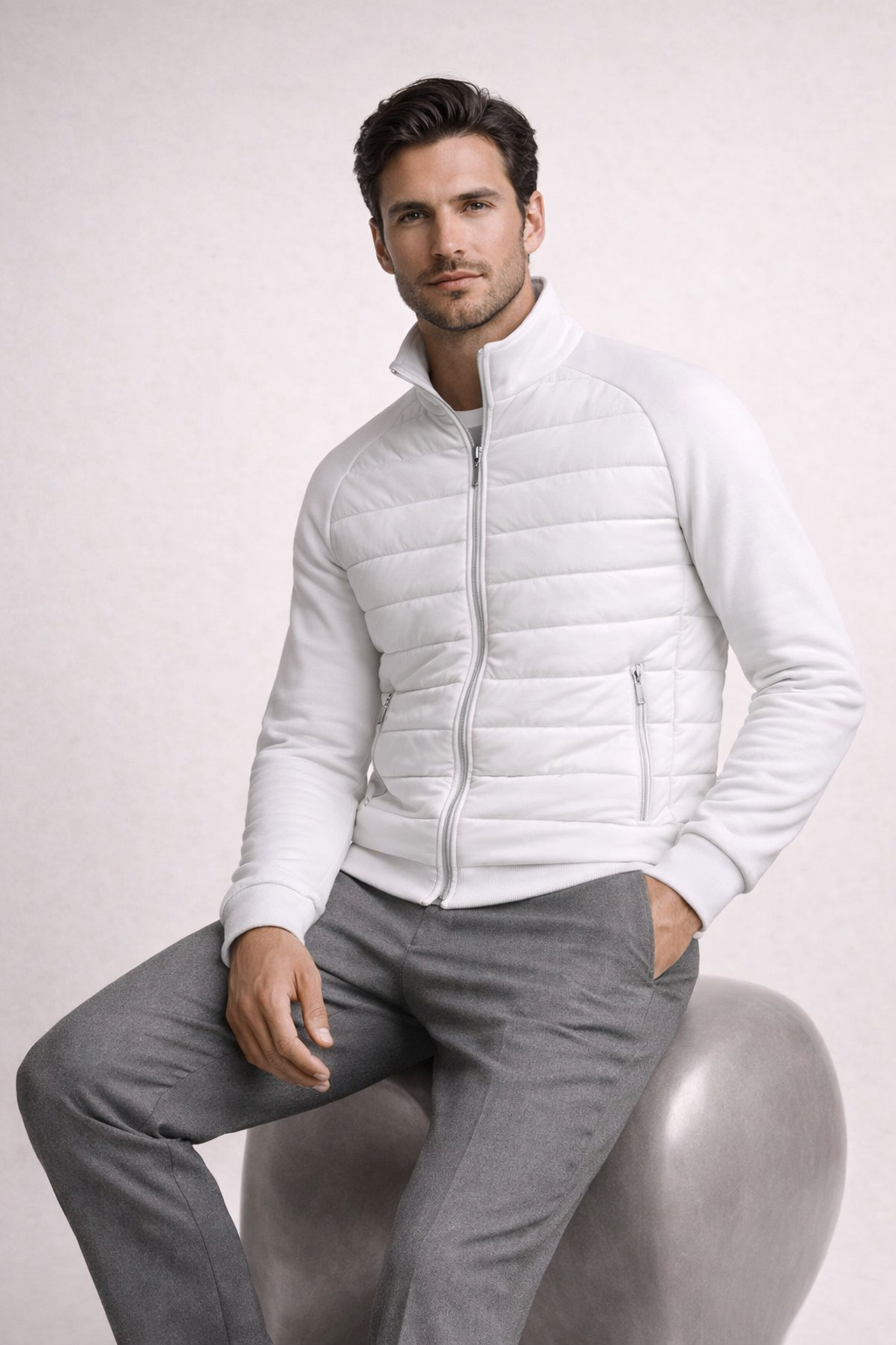 Essential Hybridjacke Weiß