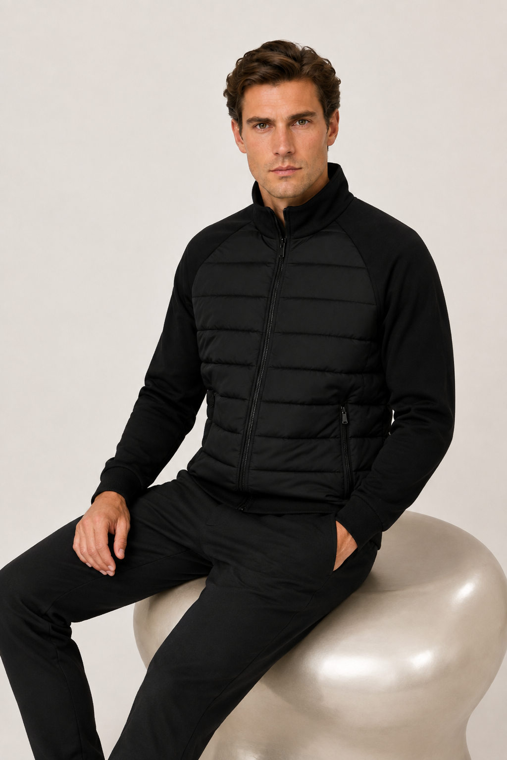 Essenzielle Hybridjacke Schwarz