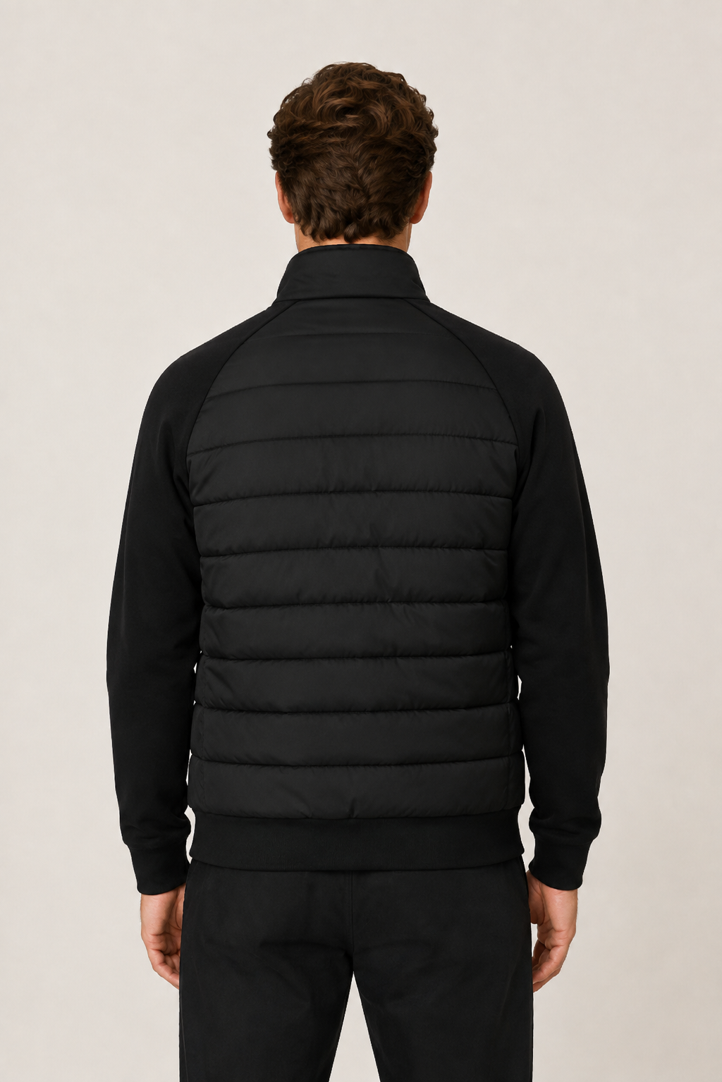 Essenzielle Hybridjacke Schwarz