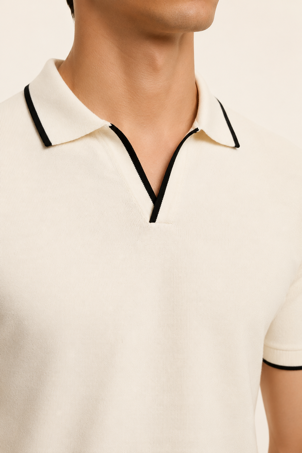 Gestreiftes Poloshirt ohne Knöpfe Elfenbein