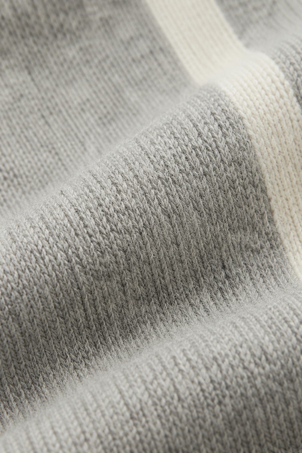 Rippkragen-Strickjacke mit Reißverschluss, Hellgrau