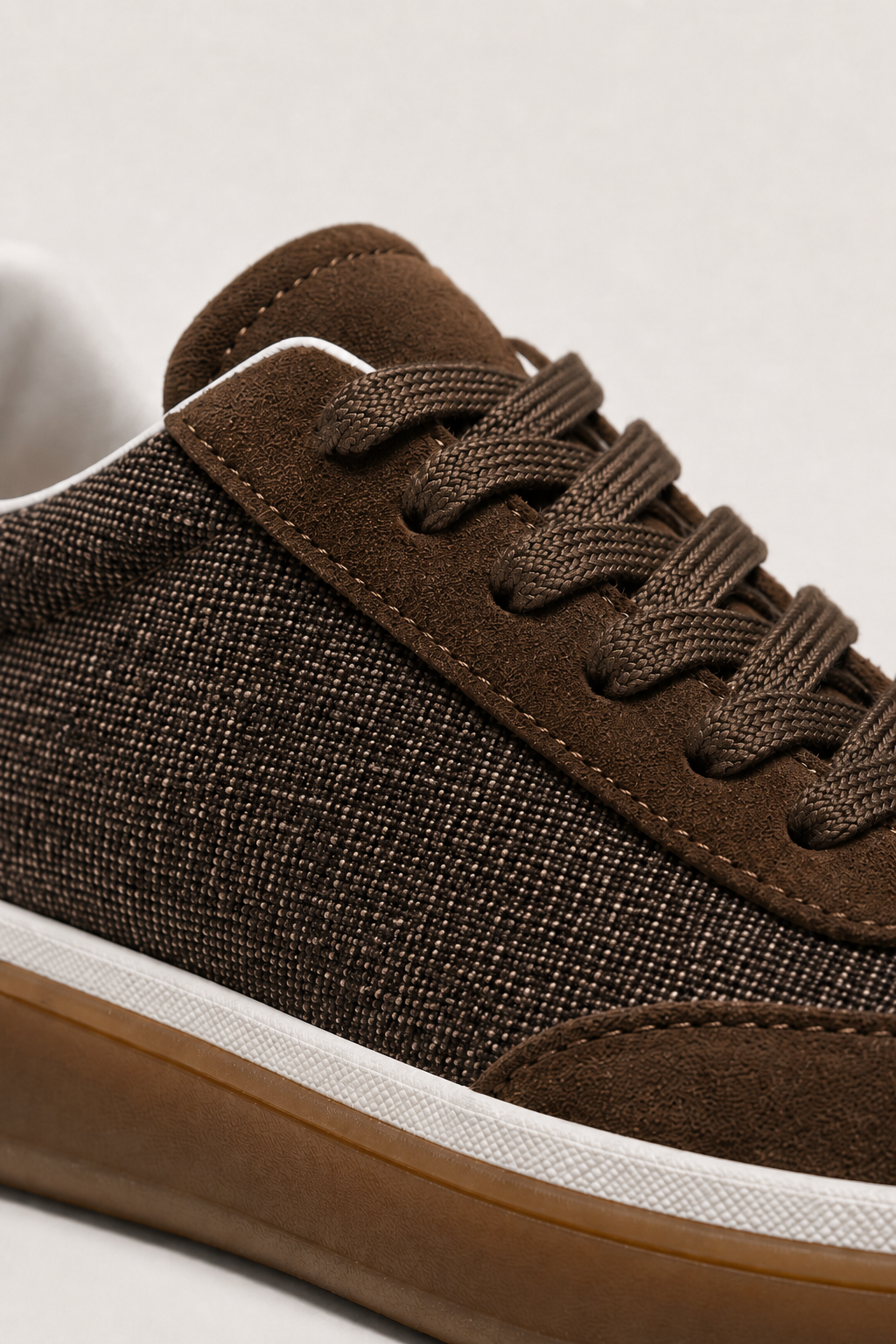 Avenza Sneaker Brown