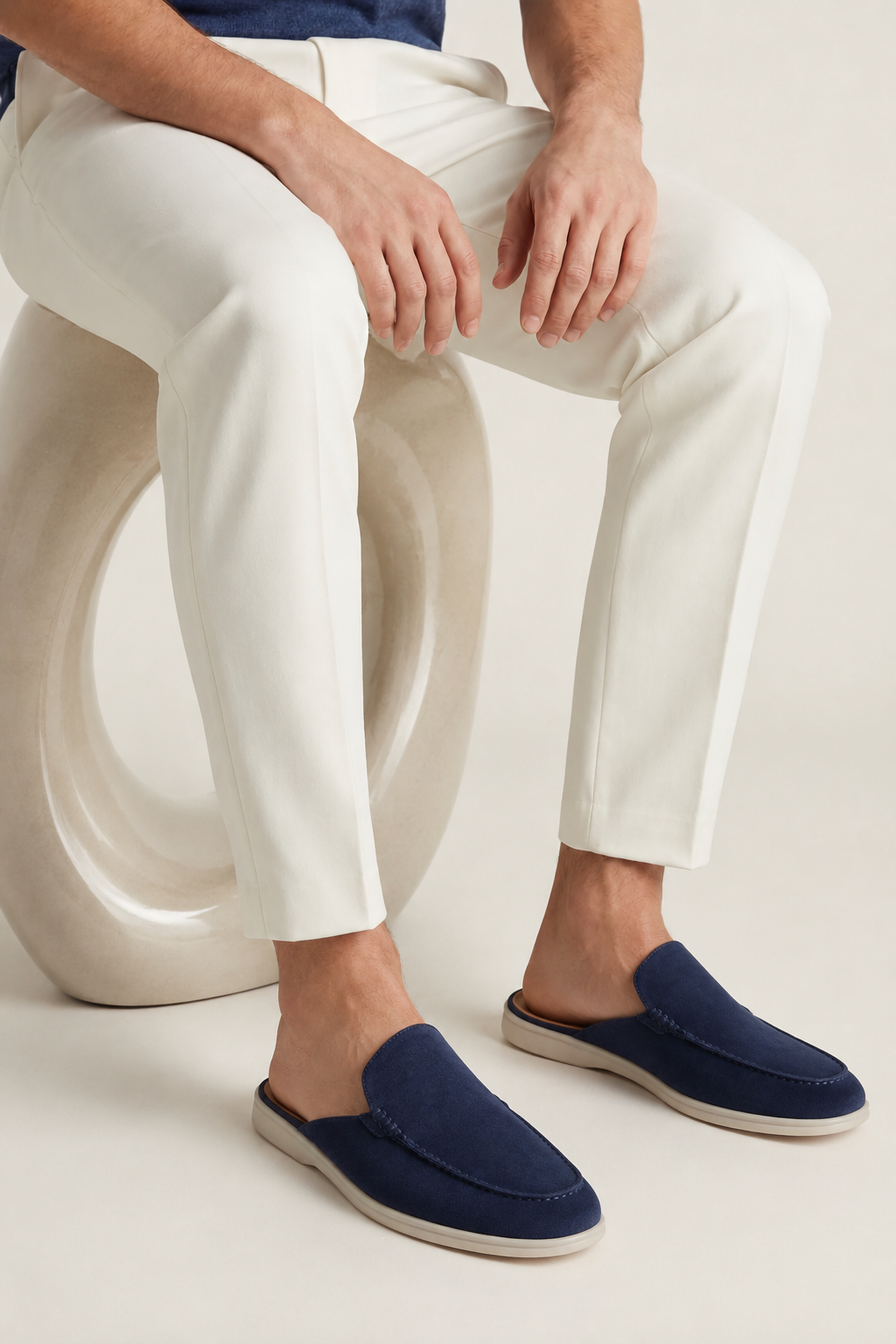 Ancestral Suede Mule Marineblau