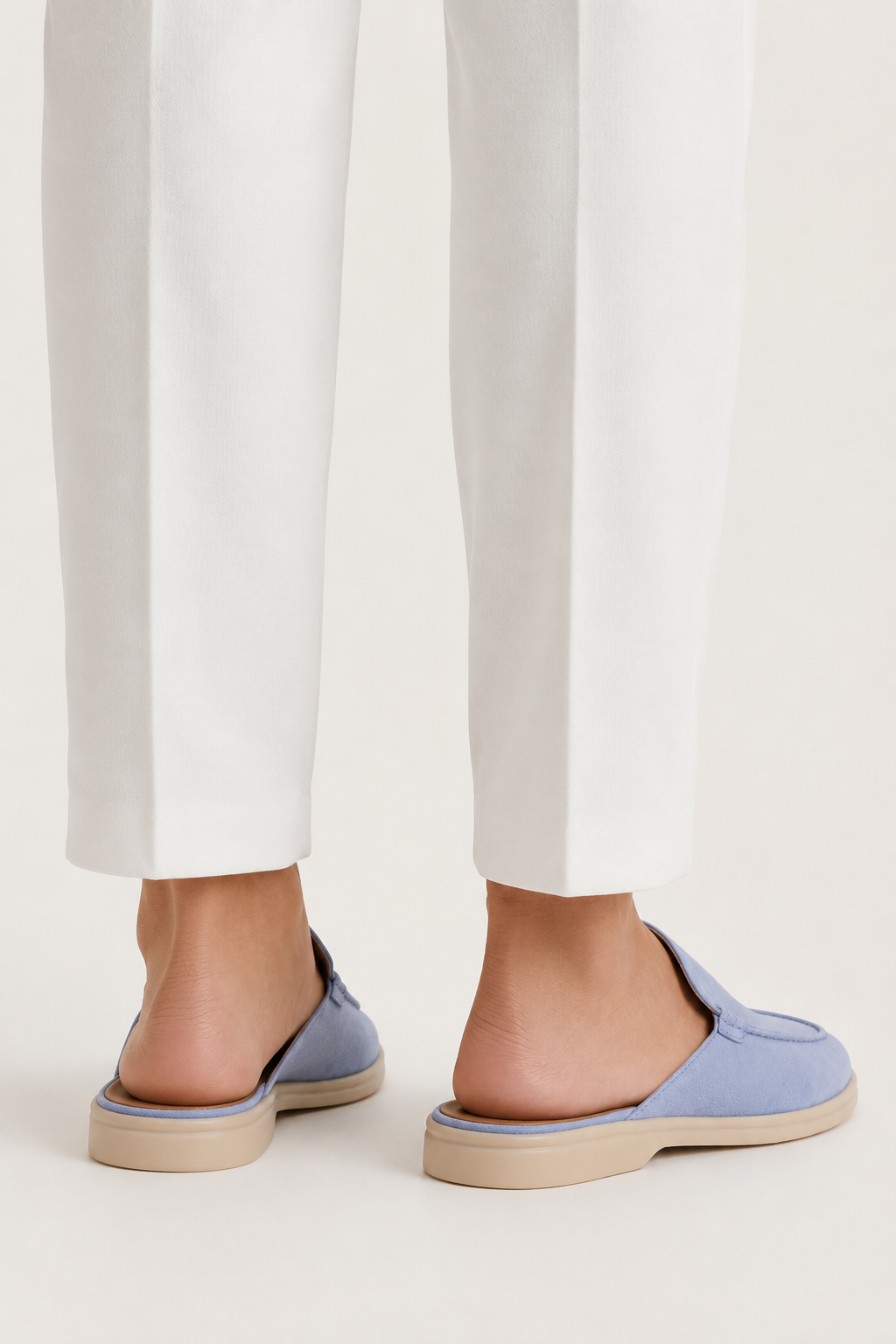 Slipper aus Wildleder „Ancestral“ Babyblau