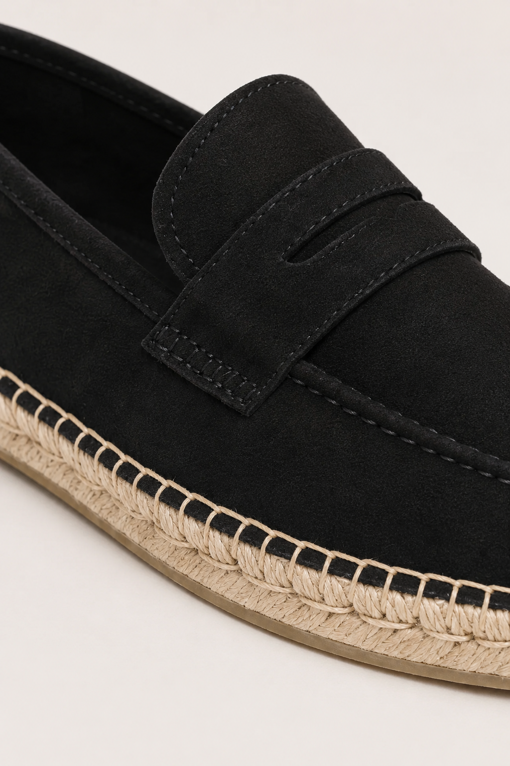 Espadrilles aus Veloursleder in Schwarz