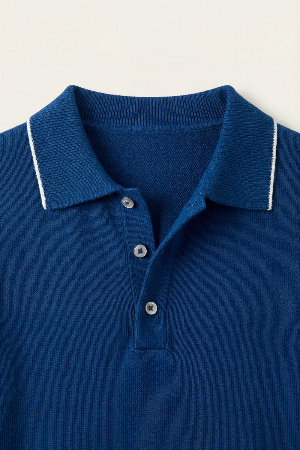 Feines gestreiftes Strickpolo Dunkelblau
