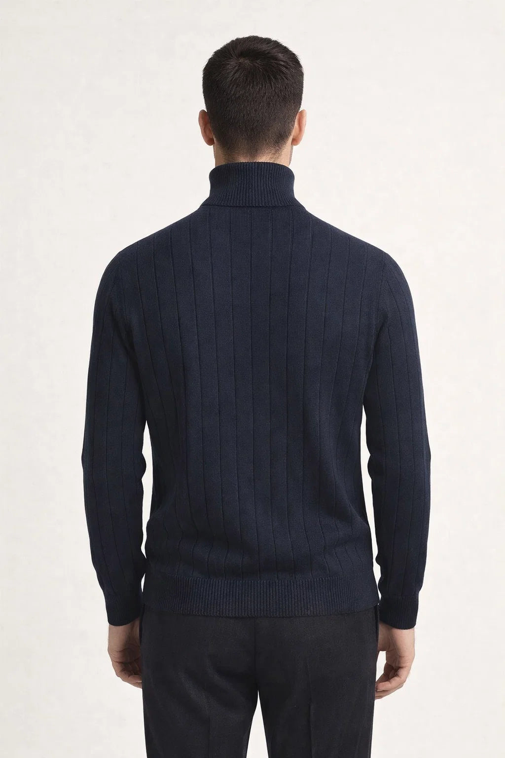 Maßgeschneiderter Rollkragenpullover Marine