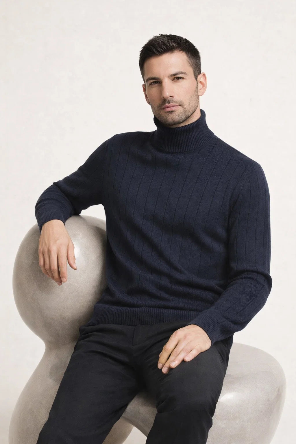 Maßgeschneiderter Rollkragenpullover Marine
